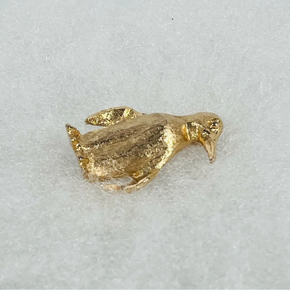 Penguin Brooch - Picture 5 of 9